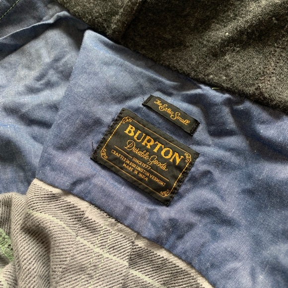 Burton Hooded Flannel - Picture 7 of 8